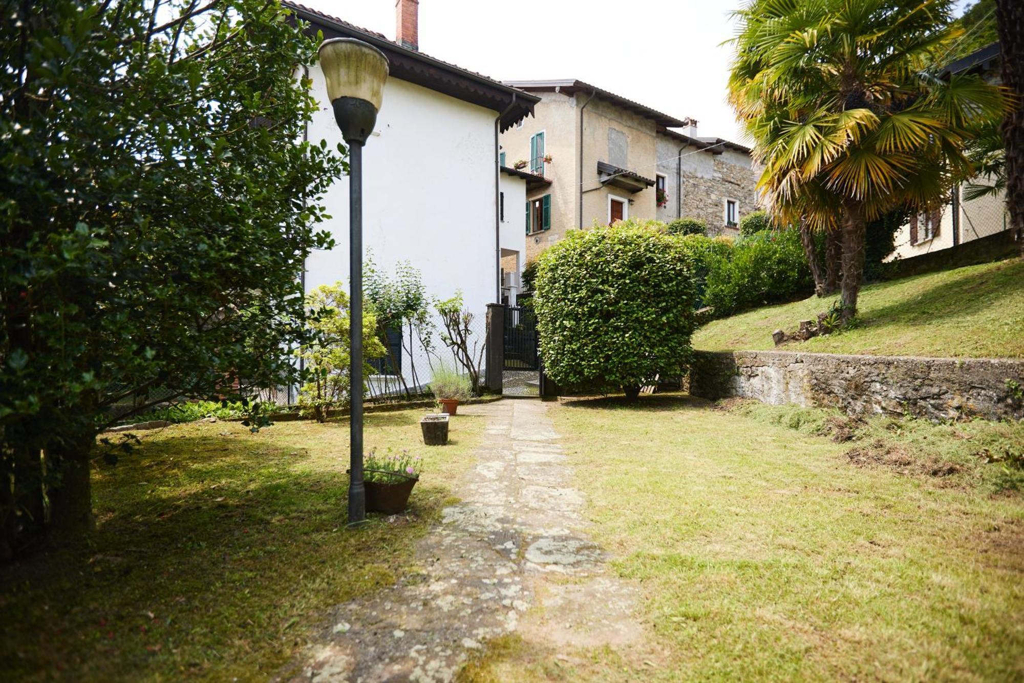 Villa Di Paese - Splendida Vista Lago Maggiore Oggebio Exterior foto