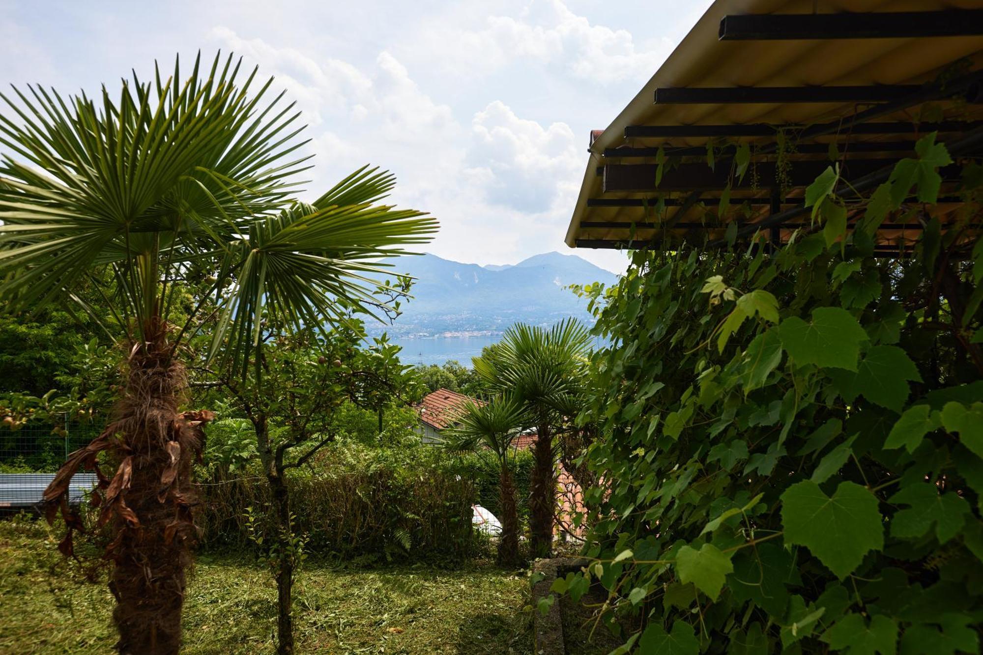 Villa Di Paese - Splendida Vista Lago Maggiore Oggebio Exterior foto
