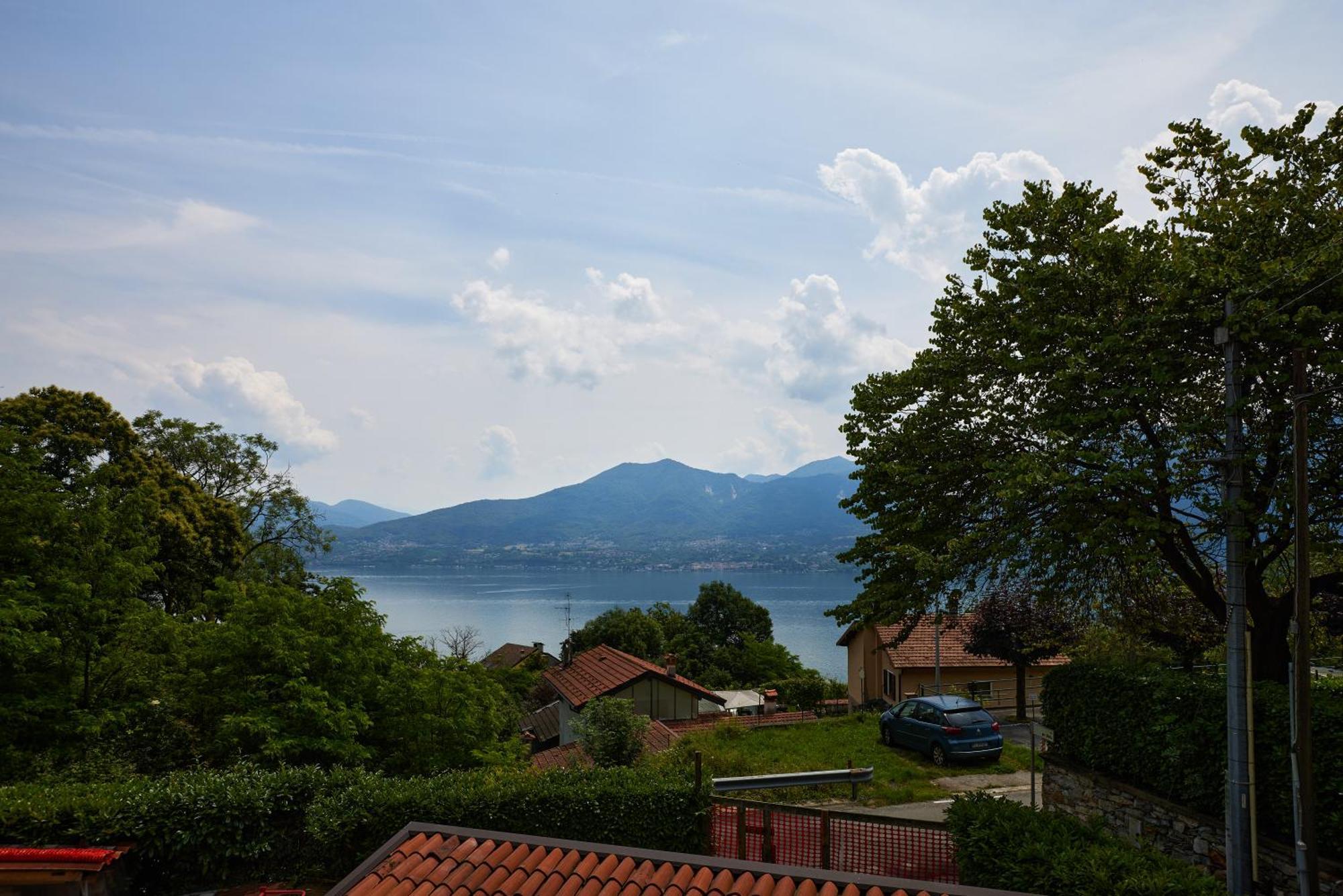 Villa Di Paese - Splendida Vista Lago Maggiore Oggebio Exterior foto