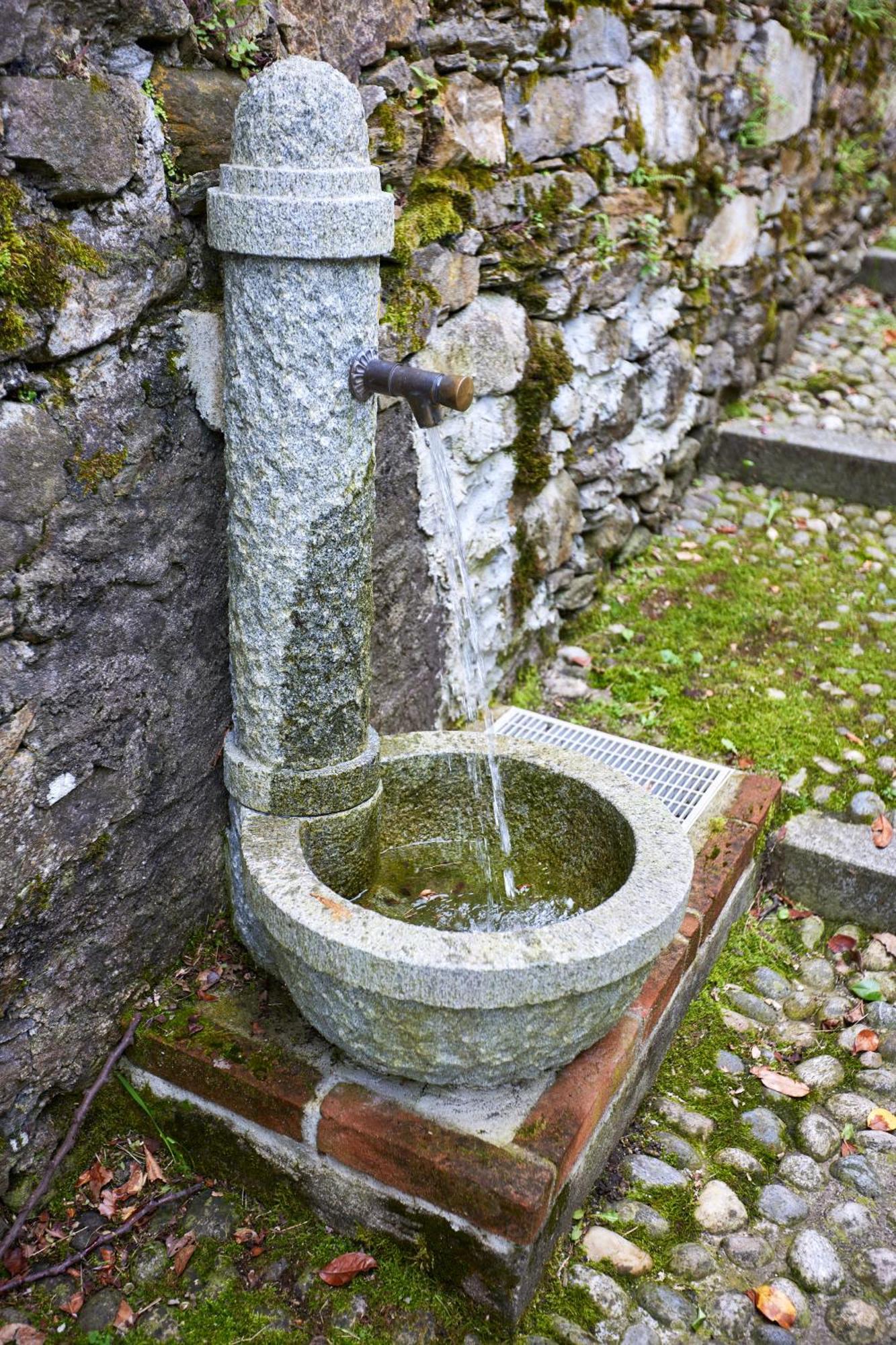 Villa Di Paese - Splendida Vista Lago Maggiore Oggebio Exterior foto